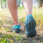 Seberapa banyak Anda harus berjalan kaki dalam sehari dan bagaimana caranya: trik hidup yang akan memb Anda tetap sehat Seberapa banyak Anda harus berjalan kaki dalam sehari dan bagaimana